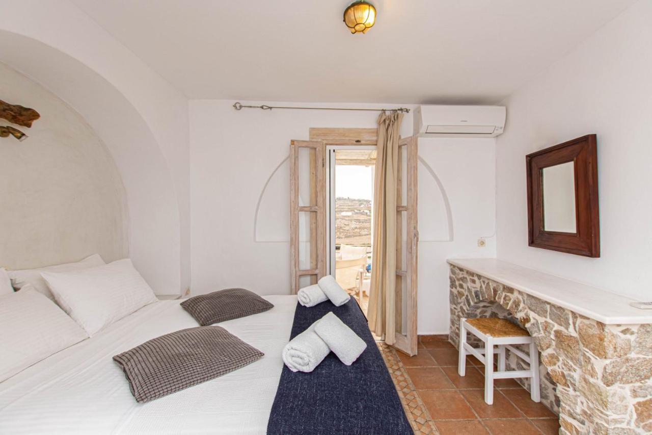 Peristeronas Village Klouvas エクステリア 写真